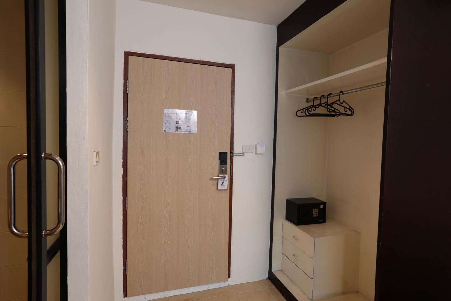 Studio F Sukhumvit Бангкок Екстер'єр фото