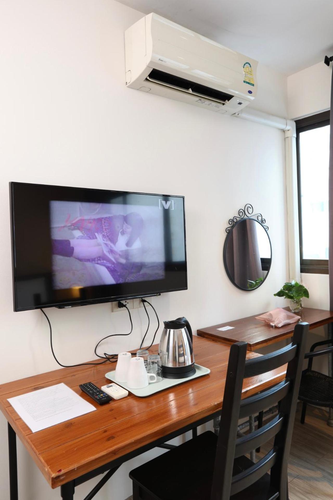 Studio F Sukhumvit Бангкок Екстер'єр фото
