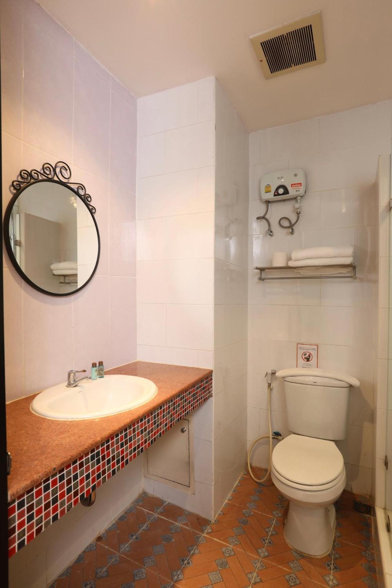 Studio F Sukhumvit Бангкок Екстер'єр фото